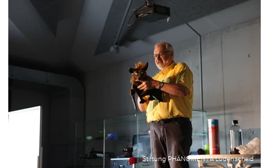 FERROMONE_PHÄNOMENTA Lüdenscheid.JPG