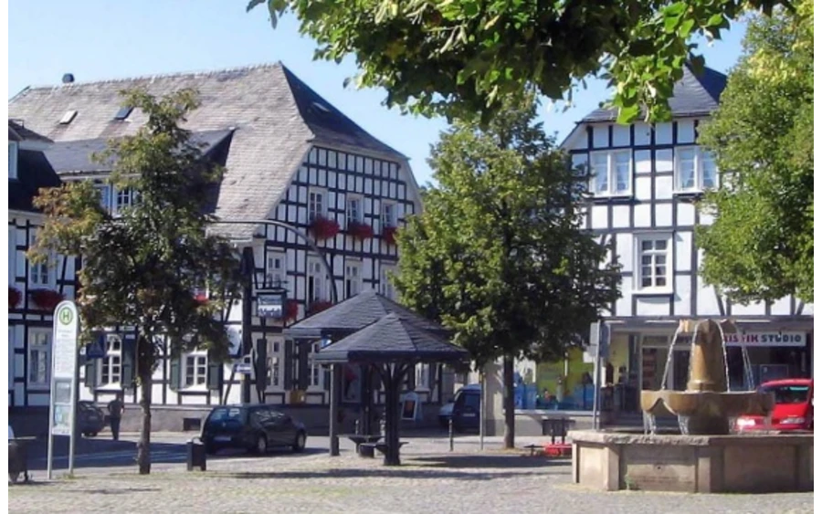 10 Drolshagen_Marktplatz Foto Drolshagen-Marketing.jpg