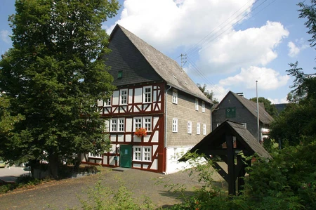 3 Burbach_Alte-Vogtei_Foto Gemeinde Burbach.jpg