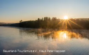 Morgennebel über dem Möhnesee