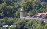 Historisches Handwerkerdorf vom Katzenbuckel aus f