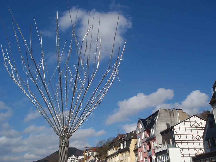 13 Altena_Drahtbaum_Foto Susanne Thomas.jpg