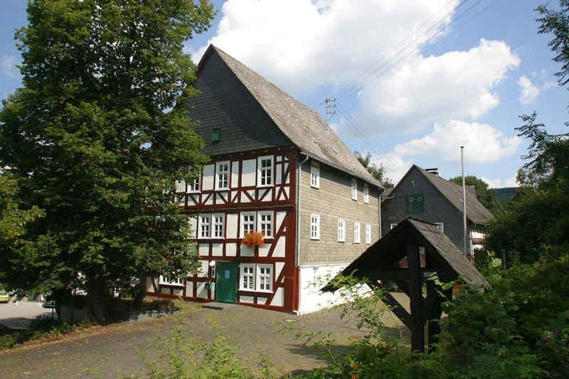 3 Burbach_Alte-Vogtei_Foto Gemeinde Burbach.jpg