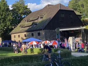 FER_2025_Hüttenrock_Wendener Hütte.jpg