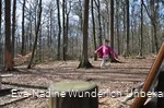 Tiergarten_Mädchen springt den Hirschsprung