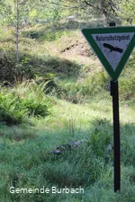 Alte Mainzer Landstraße am Naturschutzgebiet Wacholderheide Gambach
