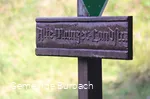 Hinweisschild Alte Mainzer Landstraße am Naturschutzgebiet Wocholderheide Gambach